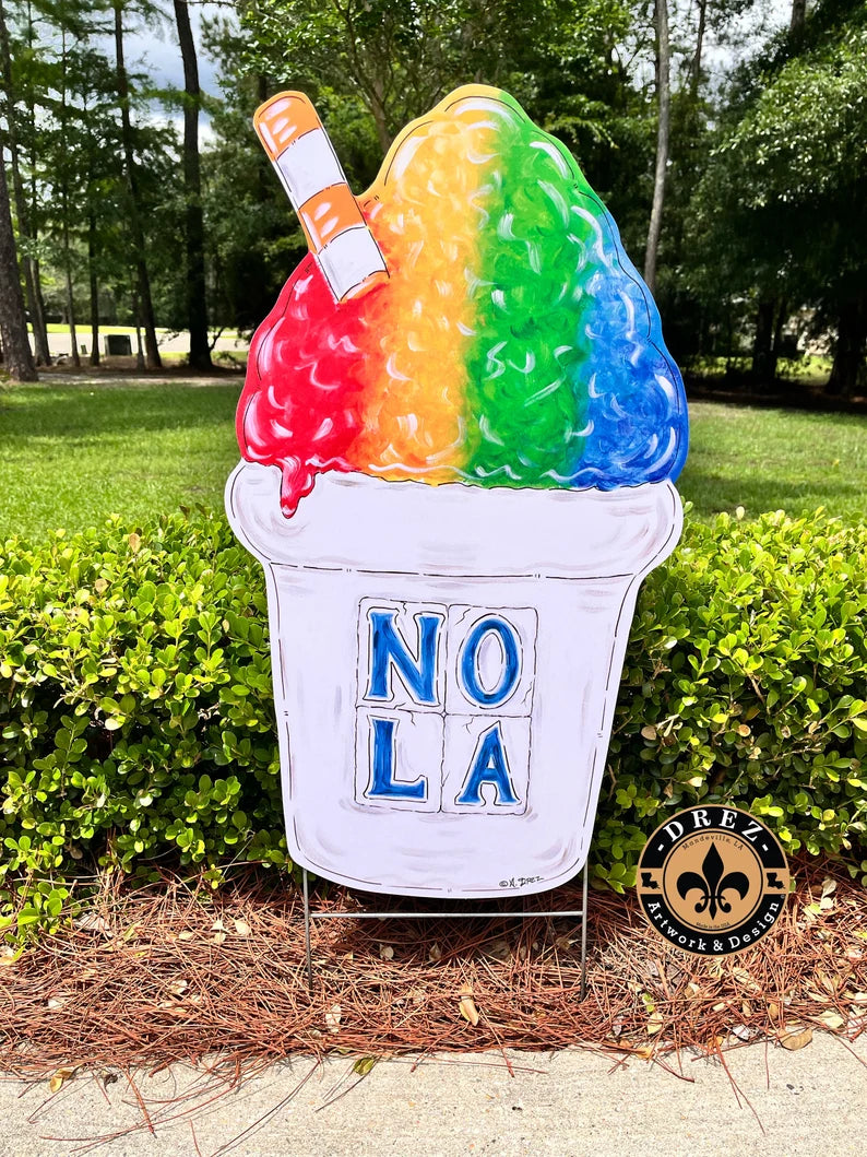 Snowball Nola Yard Stake