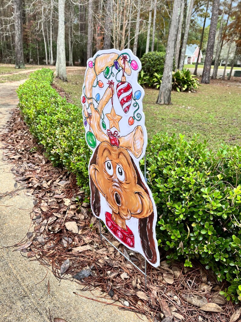 Max The Dog Yard Stake