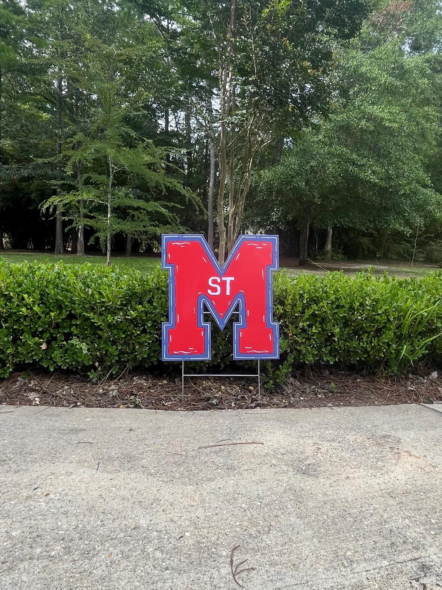 St. Martin School "M" Yard Stake