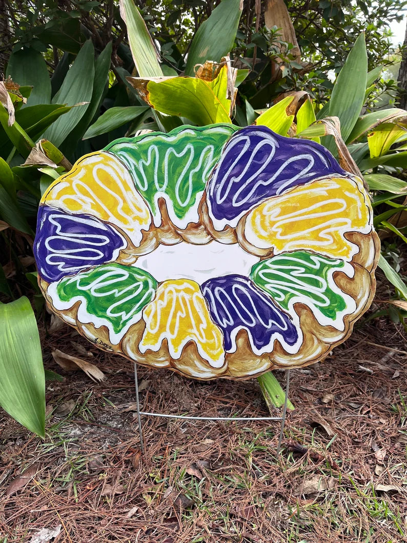 Mardi Gras King Cake Horizontal Yard Stake